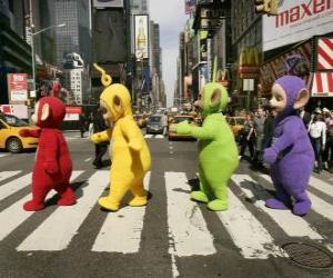 Puzzle Po, Laa-Laa, Dipsy και Tinky Winky-διέλευση ενός δρόμου