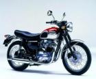 Κλασική μοτοσικλέτα δρόμου (Kawasaki W650)